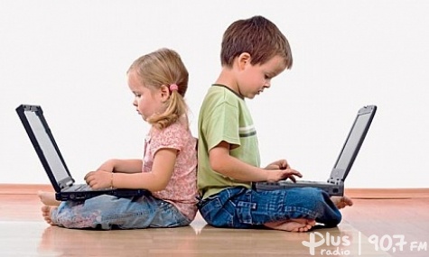 Bezpieczny internet - szczęśliwe dzieciństwo
