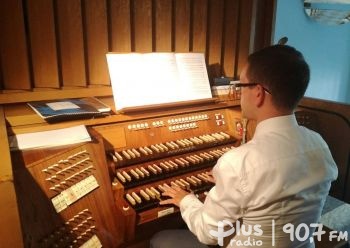 Utwory Bacha, Mozarta czy Schuberta w wykonaniu organisty Stanisława Maryjewskiego w Wysokim Kole