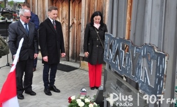 Dzień Pamięci o Ofiarach Zbrodni Katyńskiej i Katastrofy Smoleńskiej w Opocznie