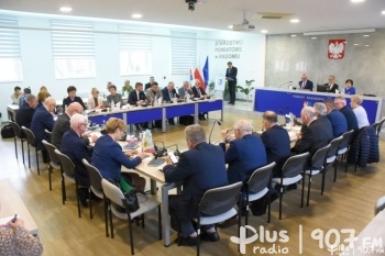 Rada Powiatu Radomskiego - PiS bierze najwięcej mandatów