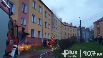 Pożar mieszkania w Skarżysku-Kamiennej.  Jedna osoba nie żyje.