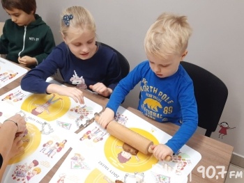Ukraińskie dzieci przygotowały świąteczne pierniki