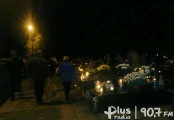 Szturm na cmentarze po decyzji rządu