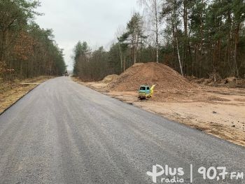 Trwa przebudowa drogi Głowaczów-Lipskie Budy