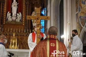 Bp Turzyński: ateizm skazuje na bezsens, samotność i pustkę