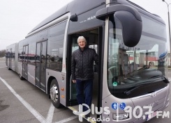 Autobus gigant na radomskich ulicach