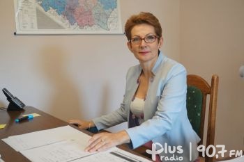 Dr Ewa Markowska-Bzducha: mamy środki na klub Senior+ oraz na drogi gminne