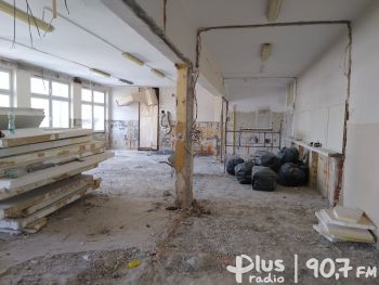 Trwa przebudowa stołówki przy szkole w Jedlińsku [ZDJĘCIA]