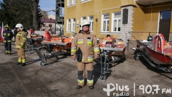 Sprzęt strażacki za ponad dwa miliony złotych trafił do powiatu kozienickiego