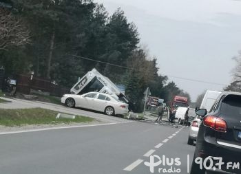 Wypadek w Milejowicach. Utrudnienia na DW 740