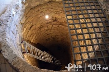 Zamek w Iłży: archeolodzy wracają do studni
