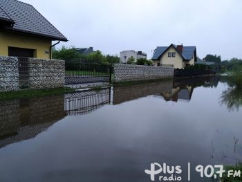 Ulica Sołtykowska znowu zalana. Problem powraca od lat