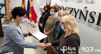 Powiat Opoczyński docenił pracowników socjalnych