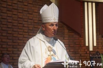 Bp Solarczyk modlił się w 45. rocznicę męczeńskiej śmierci ks. Romana Kotlarza