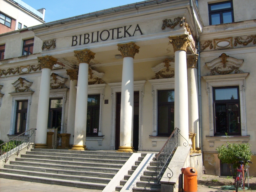 Biblioteka do remontu