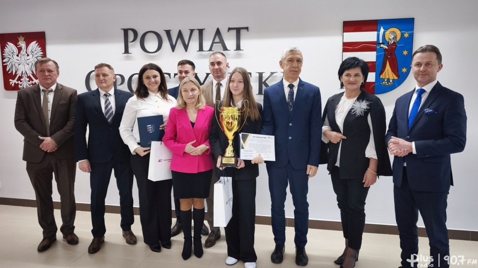 Puchary i dyplomy dla najlepszych