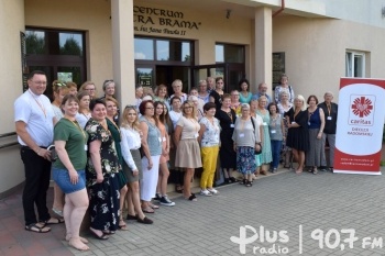 Caritas Polska: seniorzy potrzebują naszego wsparcia!