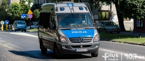 Policjanci uratowali desperata