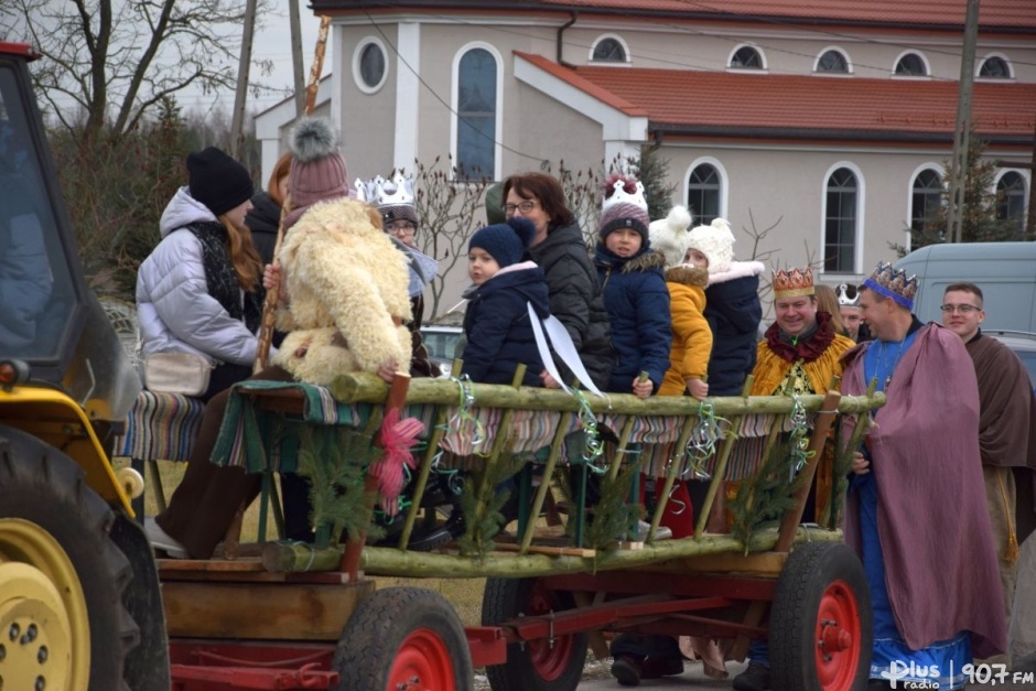 Orszak kolędniczy z Łękawicy do Basinowa