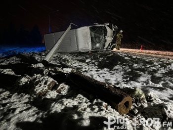 Na drogach ślisko. Uważajcie!