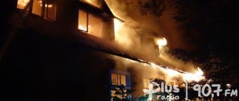 Pożar budynku po byłej szkole w Wąsoszu