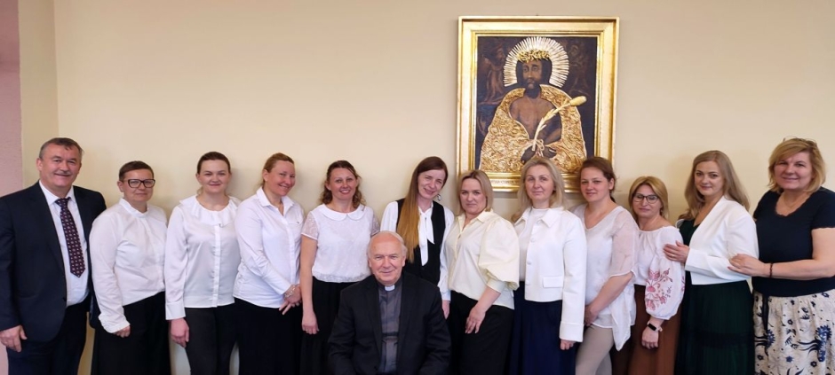 Dziewięciu nowych magistr&oacute;w teologii