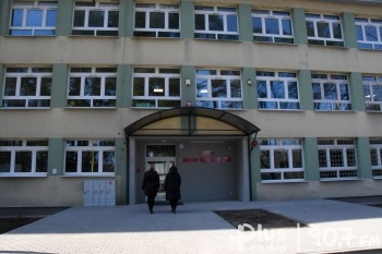 Zakończył się remont głównego budynku powiatowego Zespołu Szkół im. J.Śniadeckiego w Pionkach