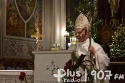 Bp Tomasik: Boże Narodzenie dokonuje się podczas każdej mszy świętej