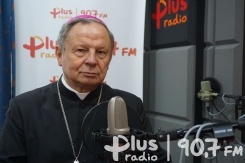 Bp Tomasik: zamachy były aktami nienawiści