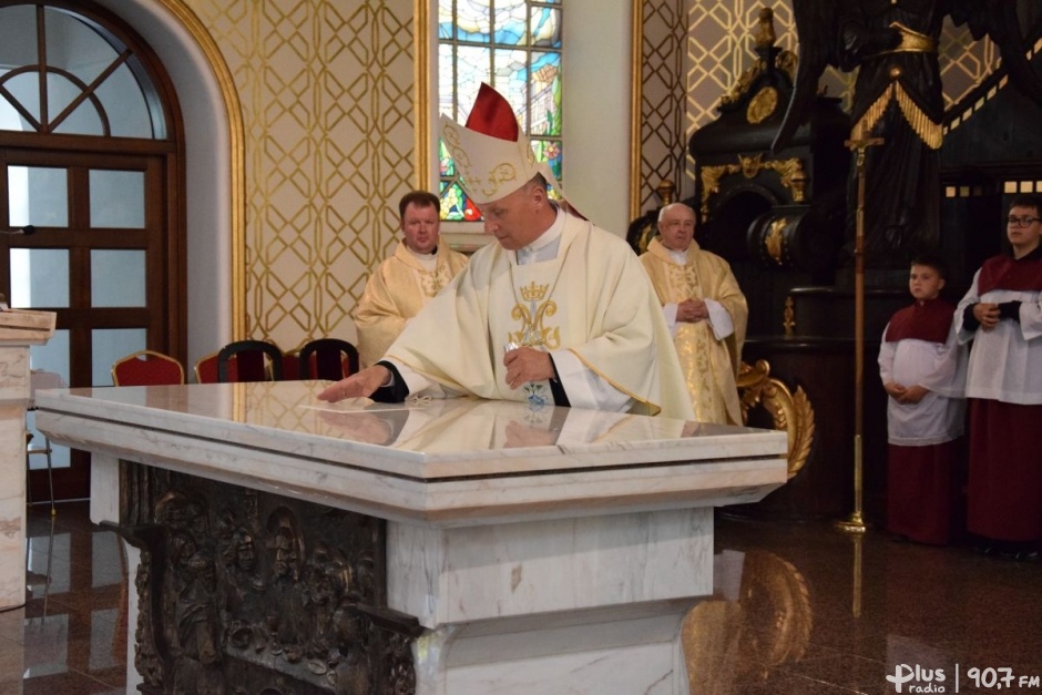 Poświęcenie kościoła MB Częstochowskiej w Starachowicach