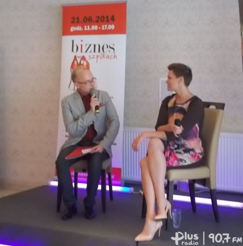 Dla kobiet, z kobietami, o kobietach ...w szpilkach