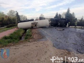 S7: Fala wypadków drogowych z udziałem ciężarówek w okolicach Szydłowca