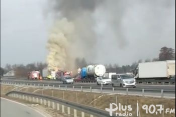 Pożar naczepy na trasie S7. Droga w kierunku Warszawy zablokowana