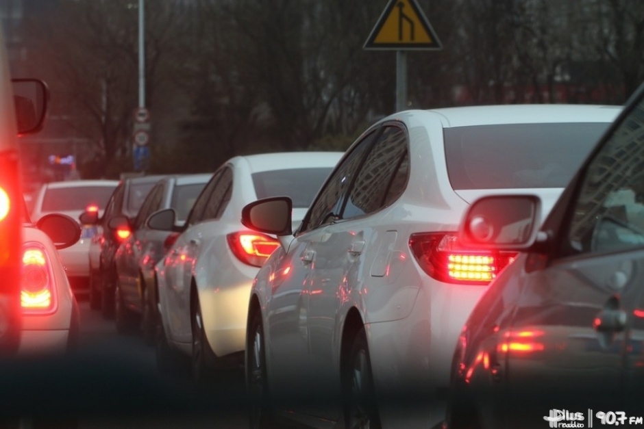 Ulice pękają w szwach. Rejestrujemy coraz więcej samochodów