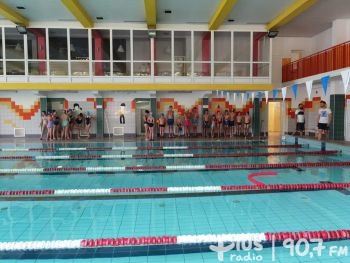 Uczniowie z gminy Skaryszew w wakacje uczą się pływać