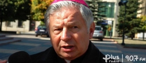 Co przeraża biskupa radomskiego?