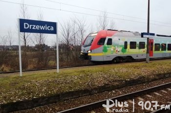 Z Drzewicy bezpośrednio do Łodzi. Na stację Drzewica wjechał pierwszy pociąg