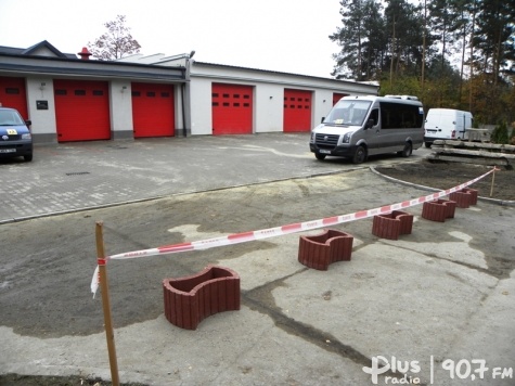 Nowy parking dla jedleńskich strażaków