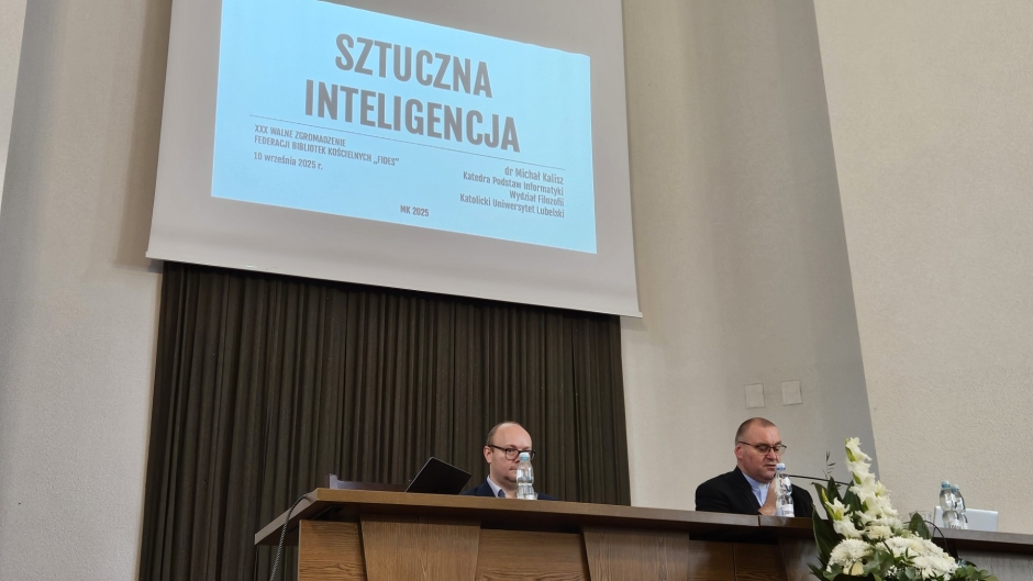 Sztuczna inteligencja zagrożeniem dla bibliotekarzy?