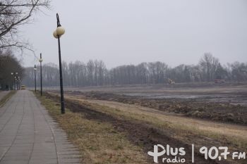 Powstaną nowe chodniki wokół zalewu na Borkach
