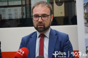Mateusz Tyczyński tłumaczy przyczyny proponowanych podwyżek m.in. cen biletów w komunikacji miejskiej