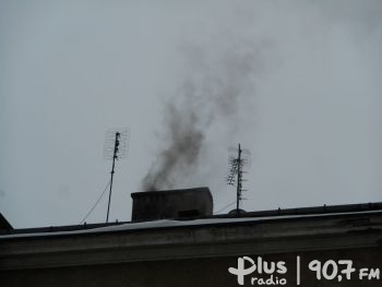 Tajemnice dymu z komina. Straż miejska kontroluje paleniska
