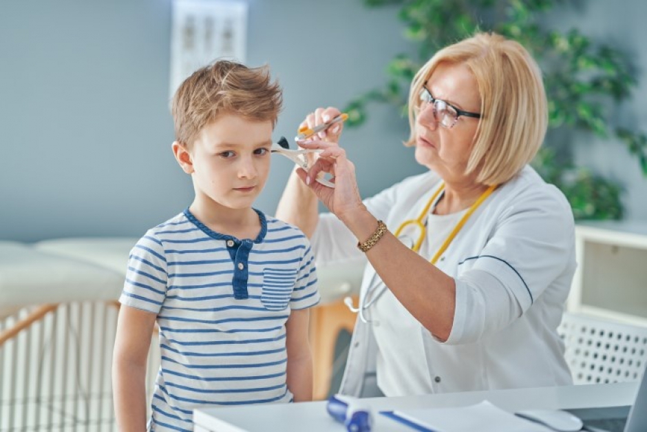 Zapalenie ucha u dziecka - czym i jak szybko wyleczyć?