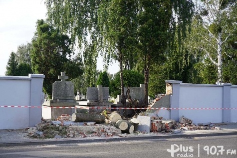 Ogrom zniszczeń na cmentarzu