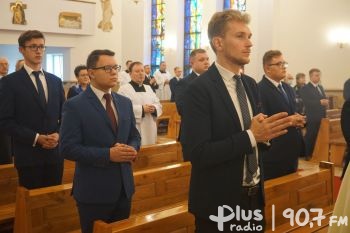 Radomscy alumni udali się dzisiaj do wspólnot parafialnych