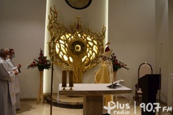 Poświęcenie ołtarza w kaplicy wieczystej adoracji w Jedlni