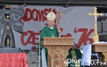 Bp Solarczyk modlił się za uczestników Czerwca '76 i ks. Romana Kotlarza