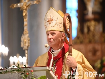 Biskup Radomski z okazji Świąt Zmartwychwstania Pańskiego AD 2022