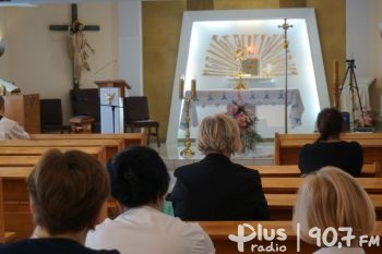 Transmisja mszy św. w intencji chorych z kaplicy szpitala w Radomiu