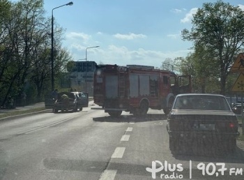 Zderzenie czterech samochodów na ul. Kozienickiej przy wiadukcie